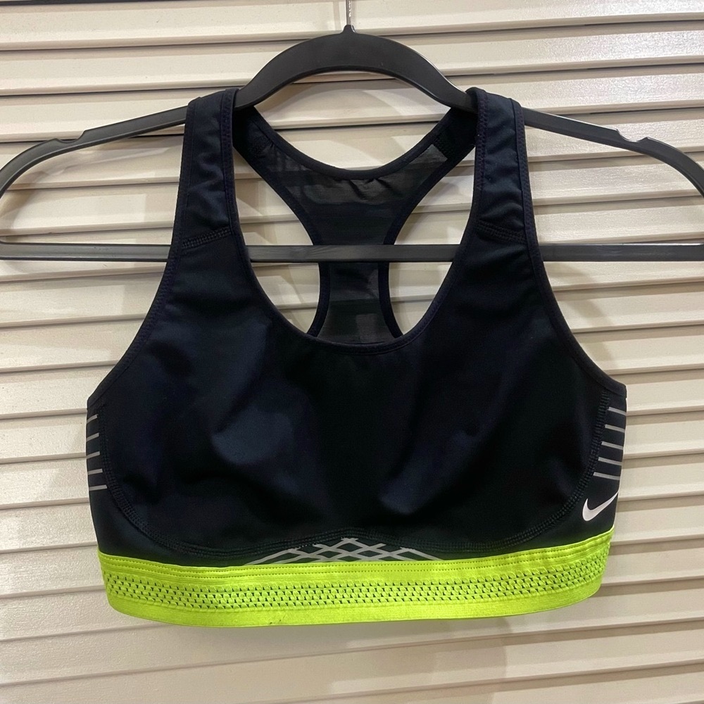 🖤💚🩶Nike Women’s Sports Bra Nike dri-fit sports bra Size Small🖤💚🩶